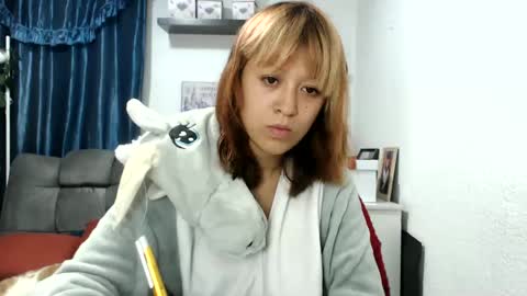 Snapshot of nena_lov chatting on 6, 2, 2025 Star online show from 6, 2, 2025