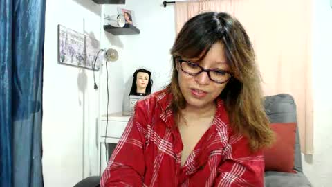 Snapshot of nena_lov chatting on 11, 9, 2025 Star online show from 11, 9, 2025