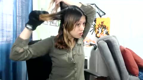 Snapshot of nena_lov chatting on 9, 10, 2025 Star online show from 9, 10, 2025