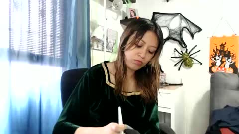 Snapshot of nena_lov chatting on 23, 10, 2025 Star online show from 23, 10, 2025