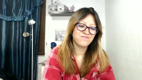 Snapshot of nena_lov chatting on 28, 11, 2025 Star online show from 28, 11, 2025