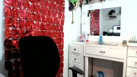 Snapshot of nena_lov chatting on 17, 12, 2025 Star online show from 17, 12, 2025