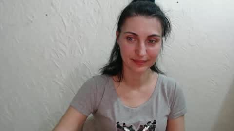 Nensy online show from 22, 2, 2025