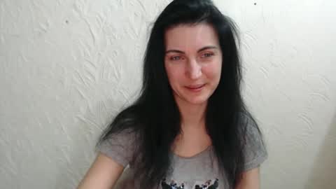 Nensy online show from 22, 2, 2025