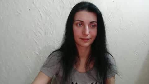 Nensy online show from 23, 2, 2025