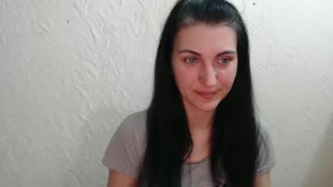 Nensy online show from 8, 3, 2025