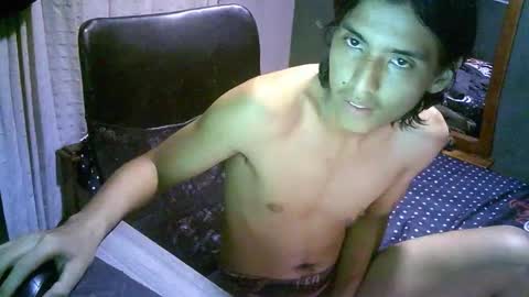 Snapshot of neo_luchotheboss chatting on 4, 11, 2025 neo_luchotheboss online show from 4, 11, 2025