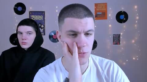 neo_raze_ online show from 8, 2, 2026