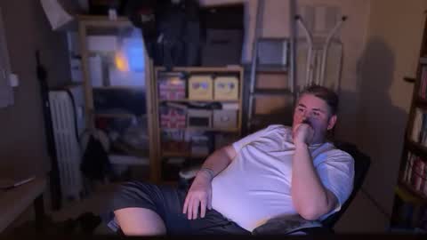 Snapshot of neofleet chatting on 27, 10, 2025 Alex online show from 27, 10, 2025