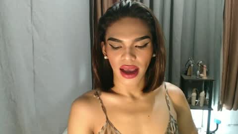 Snapshot of neomi_hardcock chatting on 22, 6, 2026 neomi online show from 22, 6, 2026