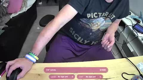 Neon online show from 16, 9, 2025