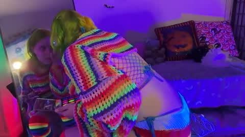 neonslug online show from 18, 12, 2025