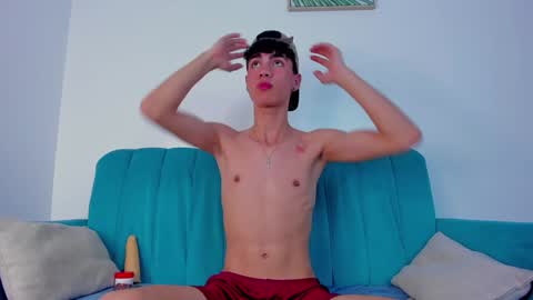 Snapshot of neoraptis chatting on 14, 12, 2024 NeoRaptis jhonatan online show from 14, 12, 2024