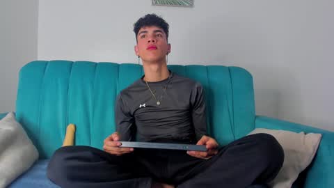 Snapshot of neoraptis chatting on 18, 1, 2025 NeoRaptis jhonatan online show from 18, 1, 2025