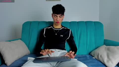 Snapshot of neoraptis chatting on 31, 1, 2025 NeoRaptis jhonatan online show from 31, 1, 2025