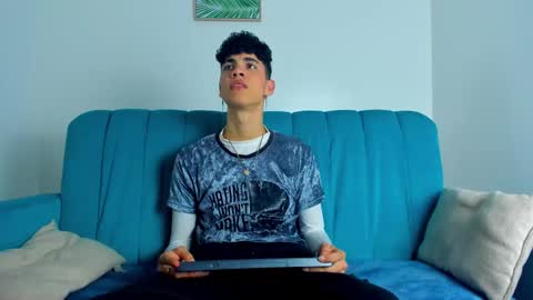 Snapshot of neoraptis chatting on 19, 2, 2025 NeoRaptis jhonatan online show from 19, 2, 2025