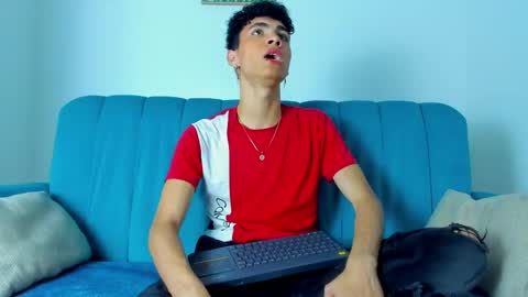 Snapshot of neoraptis chatting on 3, 3, 2025 NeoRaptis jhonatan online show from 3, 3, 2025