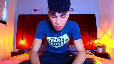 Snapshot of neoraptis chatting on 8, 9, 2025 NeoRaptis jhonatan online show from 8, 9, 2025