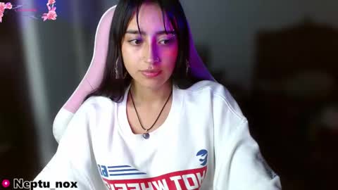 Neptu noxx online show from 7, 2, 2026