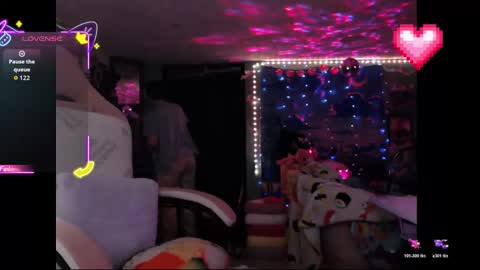 Snapshot of nerdy_squirty chatting on 15, 4, 2026 NerdySquirty online show from 15, 4, 2026