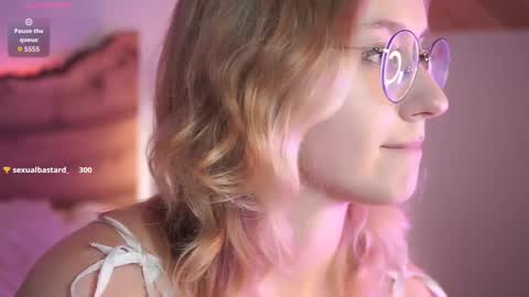 Snapshot of nerissa_xo chatting on 16, 10, 2025 Nerissa online show from 16, 10, 2025