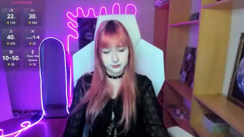 Snapshot of nessadarkk chatting on 4, 10, 2025 Amami online show from 4, 10, 2025