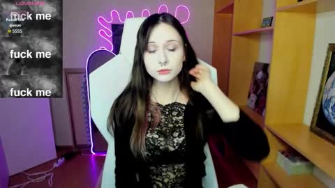 Snapshot of nessadarkk chatting on 4, 11, 2025 Amami online show from 4, 11, 2025