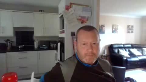 Snapshot of nesuk chatting on 23, 9, 2025 nesuk online show from 23, 9, 2025