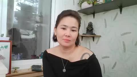 Nettie Allie online show from 19, 12, 2025