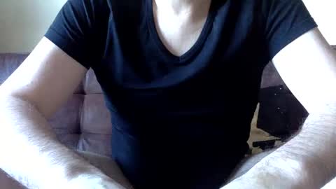 Neu242Gierig online show from 5, 3, 2025