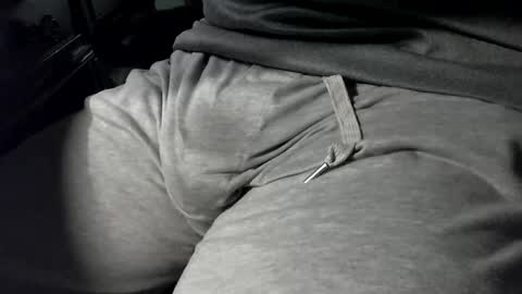 nevrsaynevr2000 online show from 20, 10, 2025