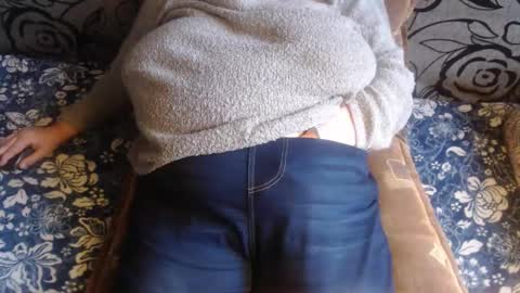 Snapshot of new_milf chatting on 19, 11, 2025 Lilly online show from 19, 11, 2025