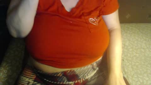 Snapshot of new_milf chatting on 23, 11, 2025 Lilly online show from 23, 11, 2025