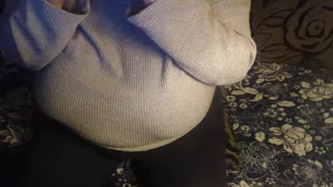 Snapshot of new_milf chatting on 13, 3, 2026 Lilly online show from 13, 3, 2026