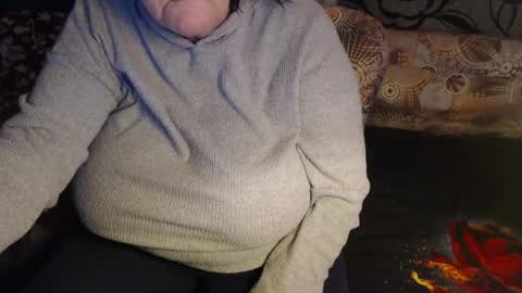 Snapshot of new_milf chatting on 30, 3, 2026 Lilly online show from 30, 3, 2026