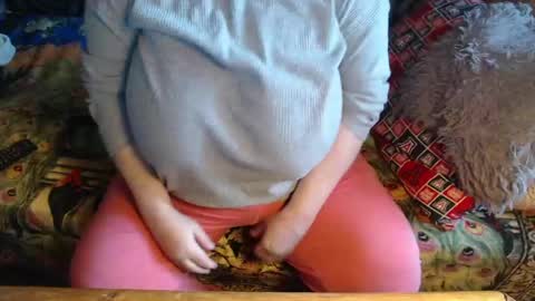 Snapshot of new_milf chatting on 9, 4, 2026 Lilly online show from 9, 4, 2026