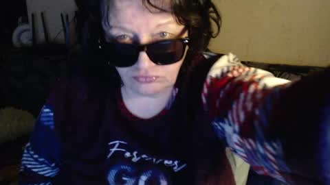 Snapshot of new_milf chatting on 15, 4, 2026 Lilly online show from 15, 4, 2026