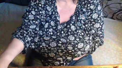 Lilly  online show from 13, 5, 2026