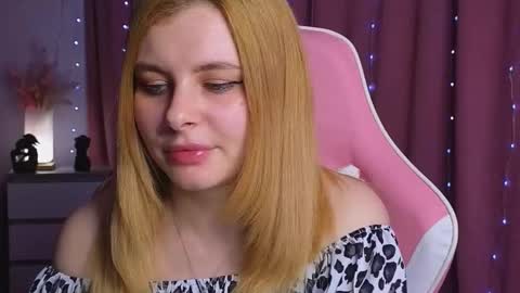Snapshot of newdayo chatting on 19, 11, 2025 newdayo online show from 19, 11, 2025