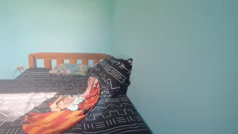 Lucy Pearl online show from 27, 10, 2025