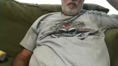 Snapshot of newtman68 chatting on 15, 10, 2025 newtman68 online show from 15, 10, 2025