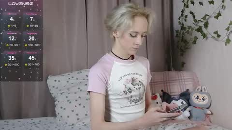 Snapshot of nextvibe1 chatting on 15, 10, 2025 NextVibe1 online show from 15, 10, 2025