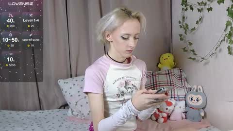 Snapshot of nextvibe1 chatting on 13, 11, 2025 NextVibe1 online show from 13, 11, 2025