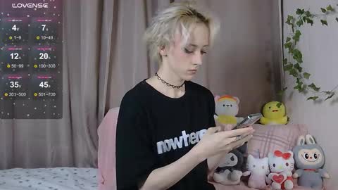 Snapshot of nextvibe1 chatting on 25, 11, 2025 NextVibe1 online show from 25, 11, 2025