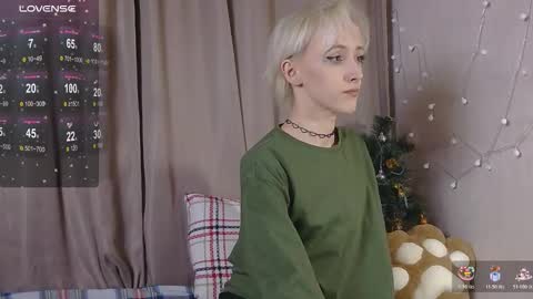 Snapshot of nextvibe1 chatting on 21, 12, 2025 NextVibe1 online show from 21, 12, 2025