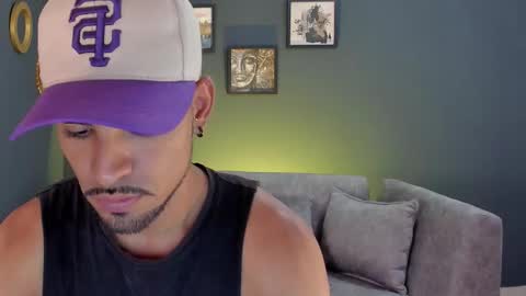 Snapshot of neyder_sanz chatting on 25, 2, 2026 NEYDER online show from 25, 2, 2026