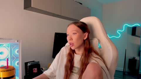 Mina online show from 27, 3, 2026