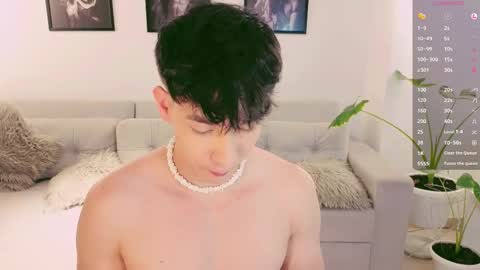   online show from 15, 10, 2025