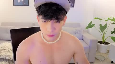   online show from 19, 5, 2026