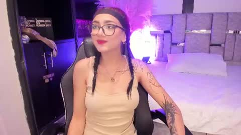 nezukoo_1 online show from 11, 6, 2026